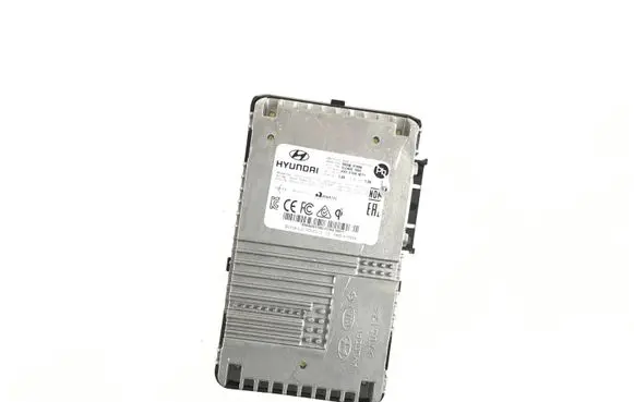 Hyundai Santa Fe Wireless charging module 95560S1000