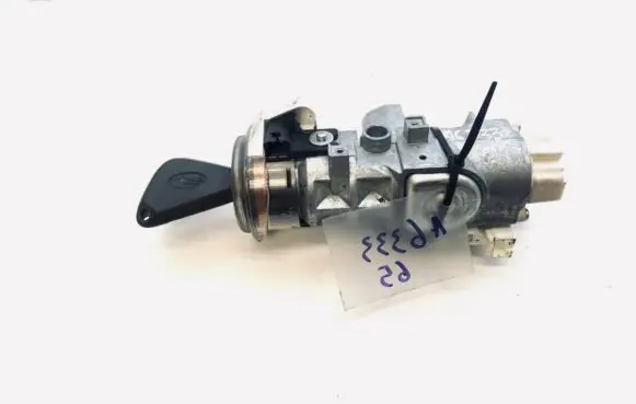 Subaru Legacy Ignition lock 88215ag000 x1t25971