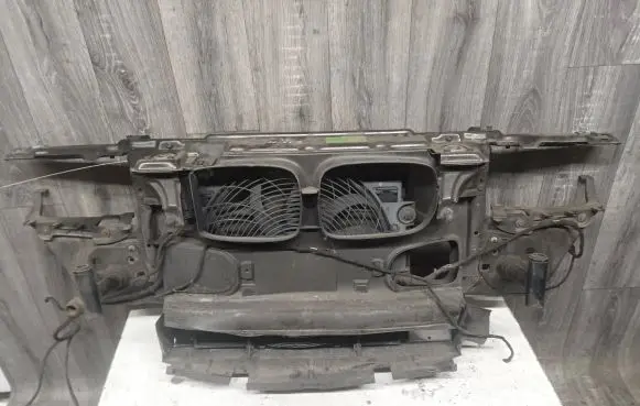BMW 5 E39 Radiator support slam panel 23201806