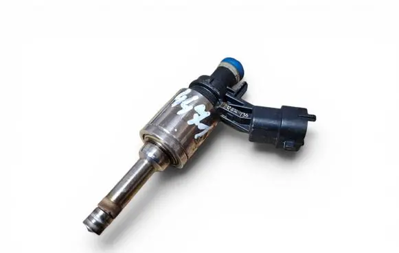 Opel Insignia A Fuel injector 12614736 0261500055