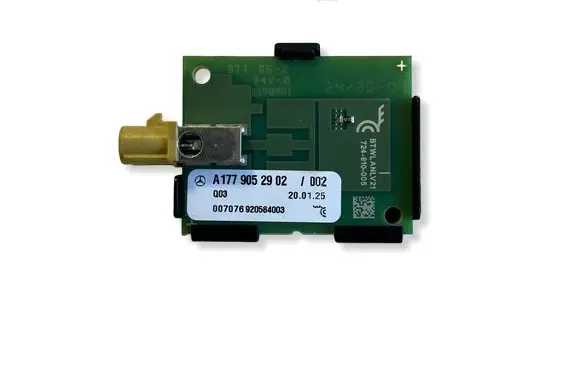 Mercedes-Benz EQB Aerial antenna amplifier A1779052902