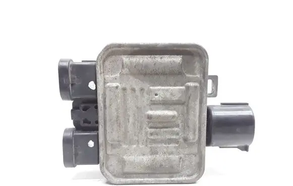 Volvo V70 Coolant fan relay 940009400