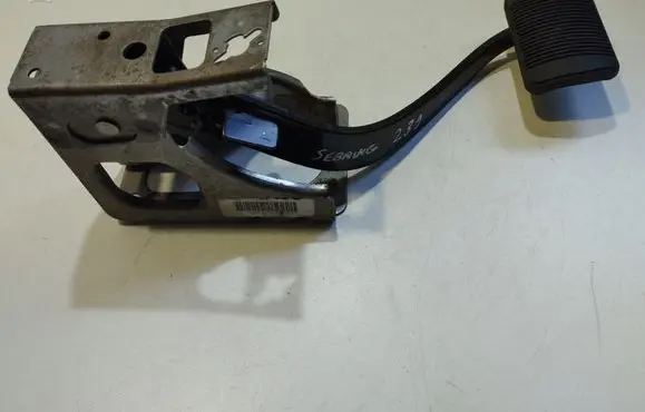 Chrysler Sebring (JS) Brake pedal 