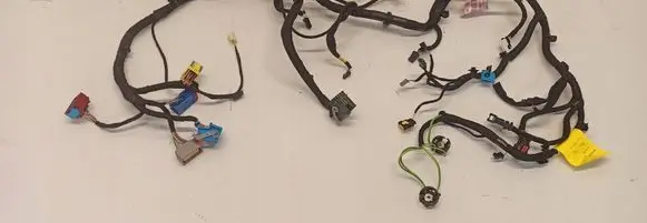 Opel Vivaro Front door wiring loom/harness boot 9812027580