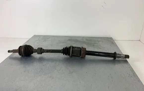 Toyota Avensis T270 Front driveshaft