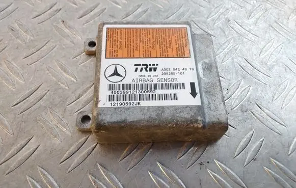 Mercedes-Benz ML W163 Airbag control unit/module A0025424818