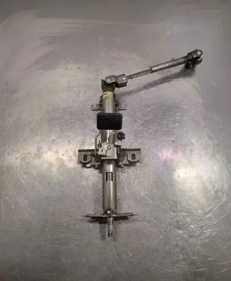 Suzuki Swift I Steering wheel axle set 
