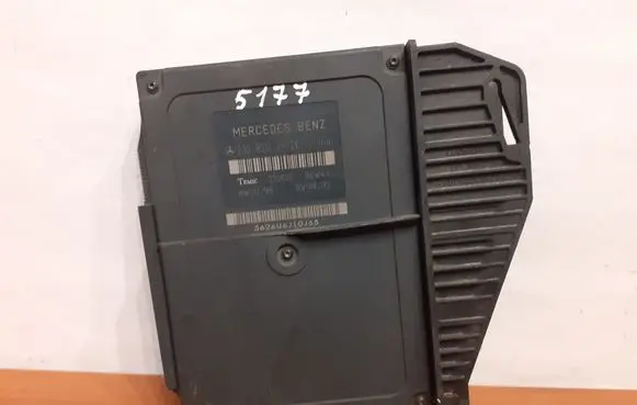 Mercedes-Benz E W210 Central body control module 5177 2108203826