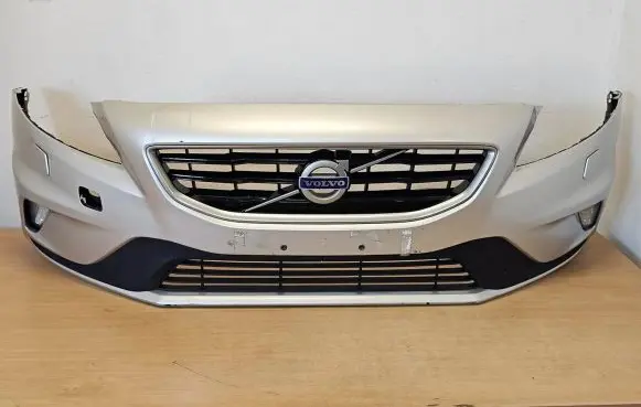 Volvo V40 Front bumper