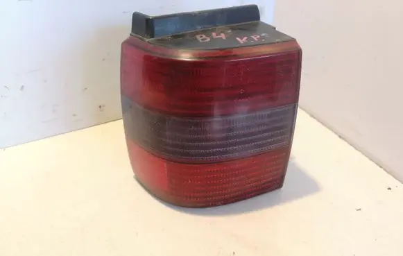 Volkswagen PASSAT B4 Rear/tail lights