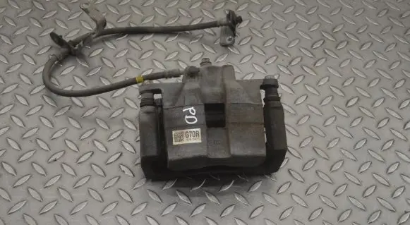 KIA Sorento Front brake caliper G70R QEYH
