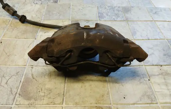 Volvo V50 Front brake caliper