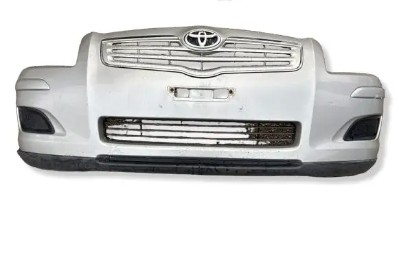 Toyota Avensis T270 Front bumper 5211905170