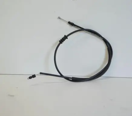Engine bonnet/hood lock release cable
