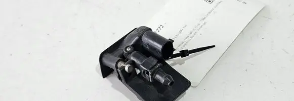 BMW X5 E70 Windshield washer spray nozzle 7161469