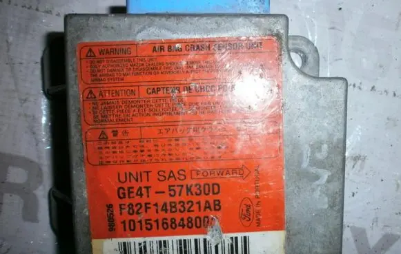 Mazda 626 Airbag control unit/module GE4T57K30D