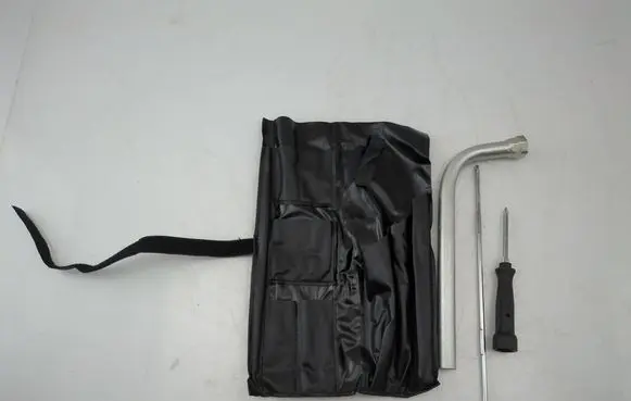Audi A3 8Y Tool set 