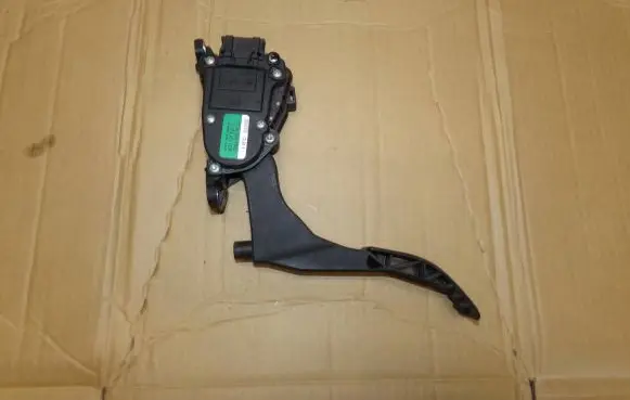 Seat Ibiza III (6L) Accelerator throttle pedal 6q1721503c