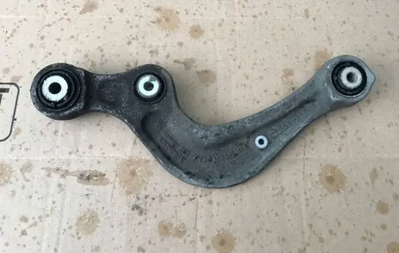 Audi Q7 4M Rear control arm 4M0505361G