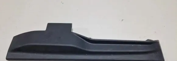BMW X2 F39 Front driver seat rail trim 7314210