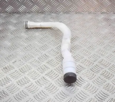 Maserati Quattroporte Window washer liquid tank fill tube 670030032
