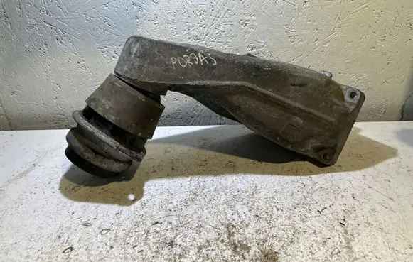 Porsche Cayenne (9PA) Engine mount bracket 7L5199131A 05022005