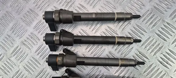 Mercedes-Benz C W203 Fuel injectors set A6460700787