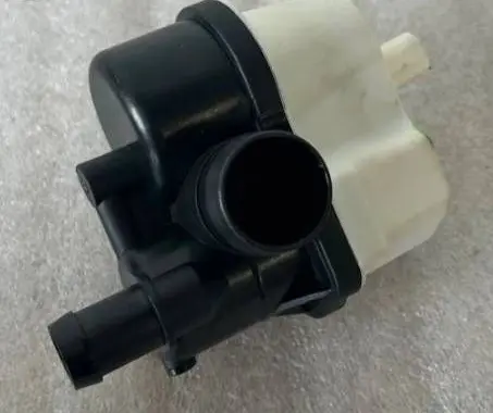 Audi A8 S8 D5 Active carbon filter fuel vapour canister 7L0906243F