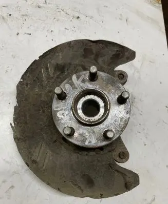 Subaru Forester SH Front wheel hub spindle knuckle