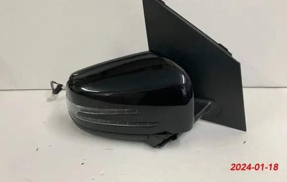 Mercedes-Benz B W246 W242 Front door electric wing mirror A2468101619 2468101619
