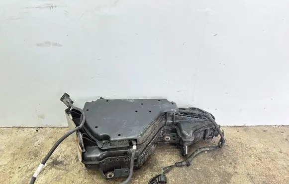 Audi Q2 - AdBlue liquid reservoir 5Q0131877P