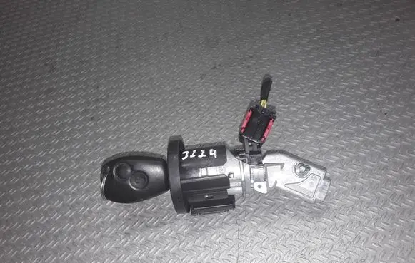 Renault Clio III Ignition lock