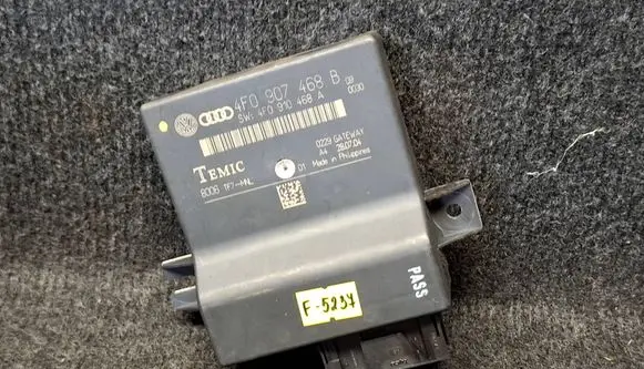 Audi A6 S6 C7 4G Gateway control module 4F0910468A
