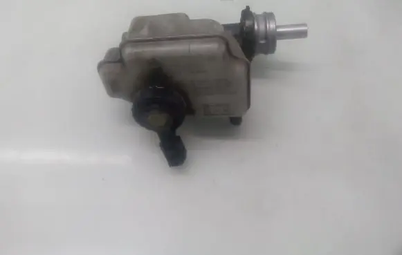 Audi A3 S3 8P Master brake cylinder 1K1611301