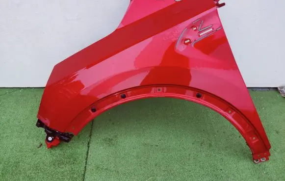 Renault Captur II Fender 631015069R