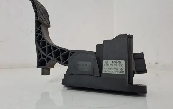 Volkswagen Fox Accelerator throttle pedal 6Q1721503D