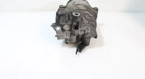 Volkswagen Golf V Air conditioning (A/C) compressor (pump)