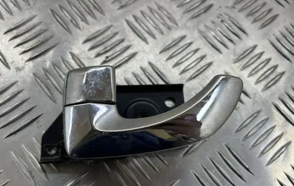 Hyundai Santa Fe Rear door interior handle