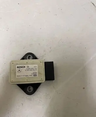 Mercedes-Benz E AMG W212 ESP acceleration yaw rate sensor A0055422618