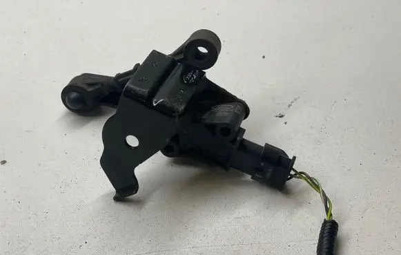 Land Rover Range Rover Sport L494 Headlight/headlamp level sensor JPLA3D026AA 304258 190706