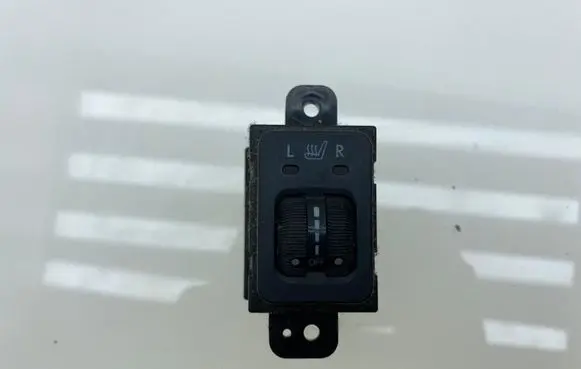 Subaru Legacy Seat heating switch 83245AG06AJC 83245AG020 83245AG