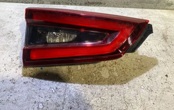 Nissan Qashqai Tailgate rear/tail lights 22623780