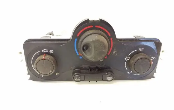 Renault Megane II Climate control unit DTC69429003