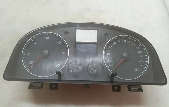 Volkswagen Touran I Speedometer (instrument cluster) 1T0920861A VWZ7Z0E1696007 V0020000