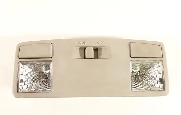 Mazda 3 I Front seat light 6F07