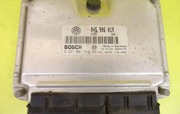 Seat Ibiza III (6L) Engine control unit/module 045906019