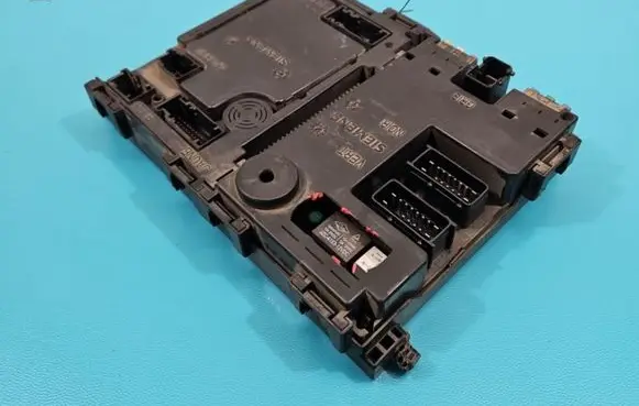 Peugeot 406 Central body control module 9639066580 IMPRK1411577