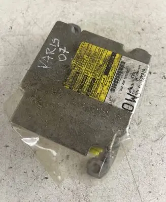 Toyota Yaris Airbag control unit/module 212986104 891700D220