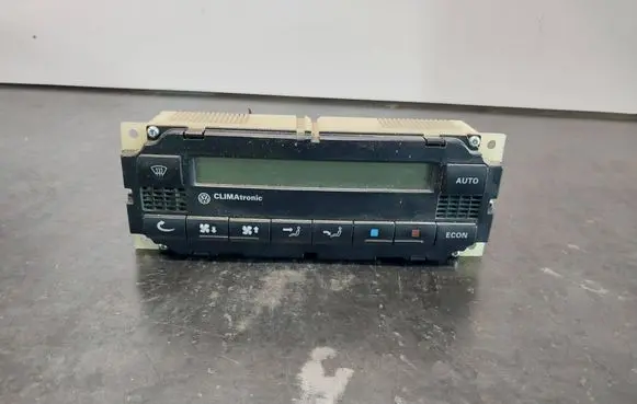 Volkswagen PASSAT B5 Climate control/heater control trim 3B1907044A