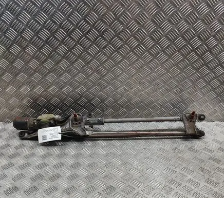 Mitsubishi L200 Front wiper linkage and motor 8250A125